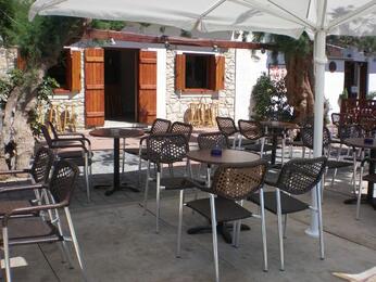 Melydron Cafe Bar